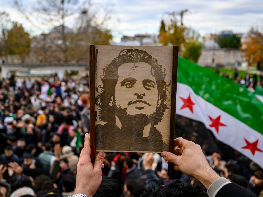 الساروت.. الحاضر الغائب في ذاكرة الثورة السورية