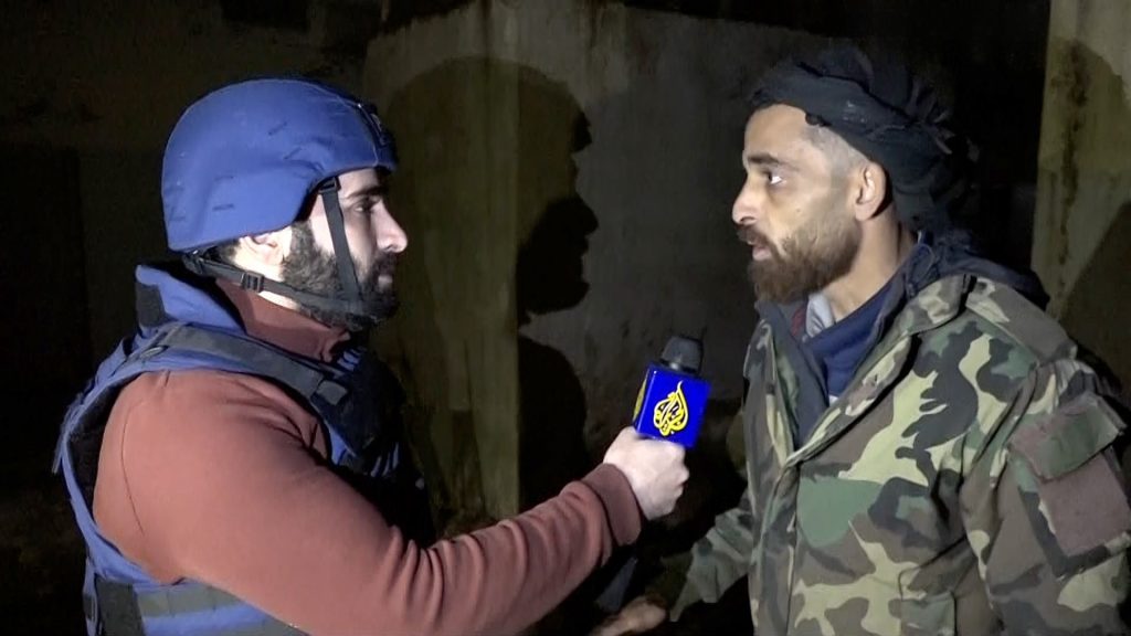 معتقل سابق بـ”صيدنايا” يكشف للجزيرة فظاعة الغرف الانفرادية