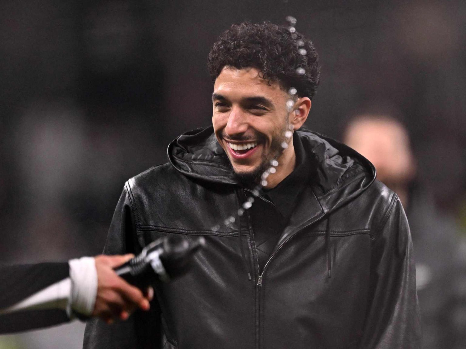 فرانكفورت جنى عشرات الملايين من بيع 7 لاعبين