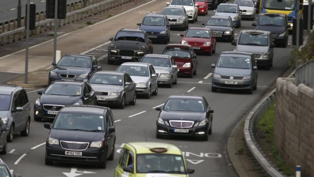 لماذا لا يُقبل الأوروبيون على السيارات الأميركية؟