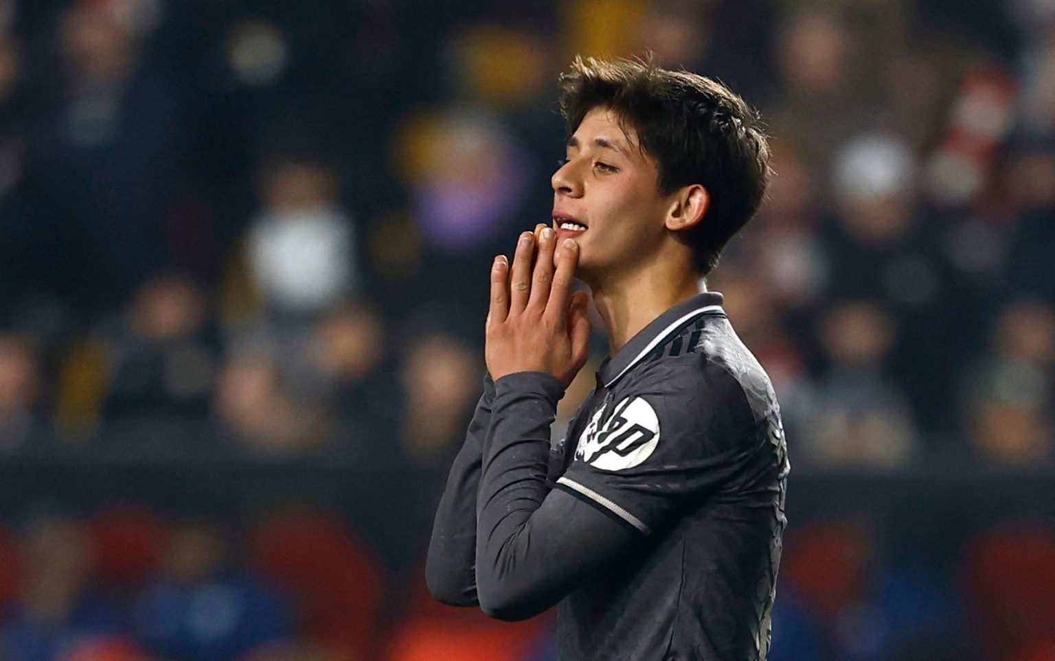 هل يرحل غولر عن ريال مدريد بسبب تهميش أنشيلوتي؟