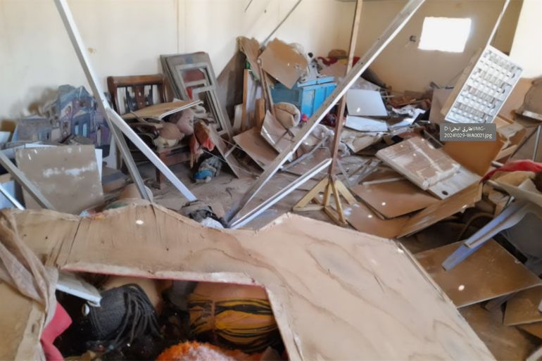 آثار قصف في المسرح القومي بأم درمان