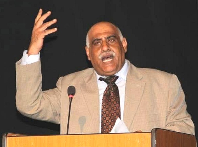سعيد يعقوب الشعراء طليعة المتنورين وحملة المشاعل يتقدمون الصفوف في تشكيل الوعي الجمعي