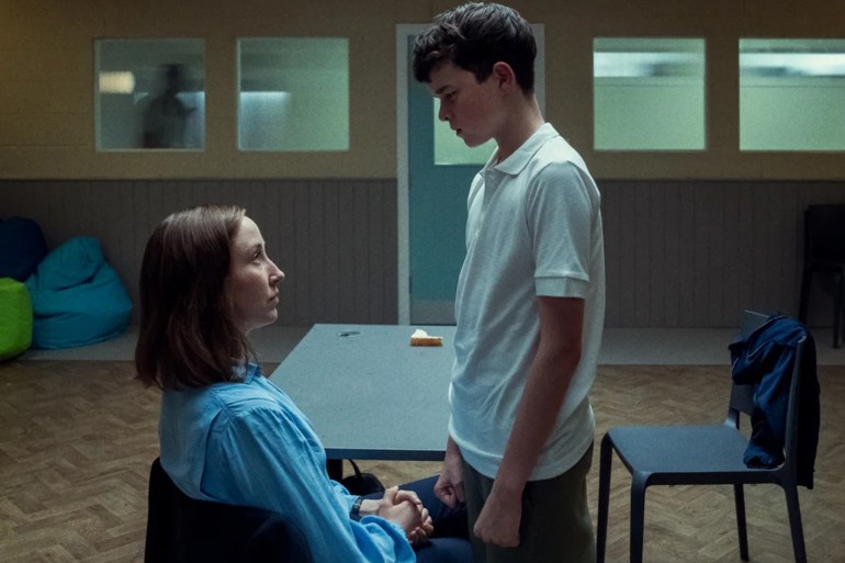 مسلسل (Adolescence)