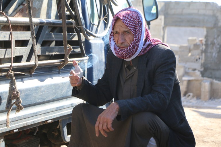 اللحظات الأخيرة لـ علي سفان قبل مغاردته المخيم الذي قضا به عشر سنوات