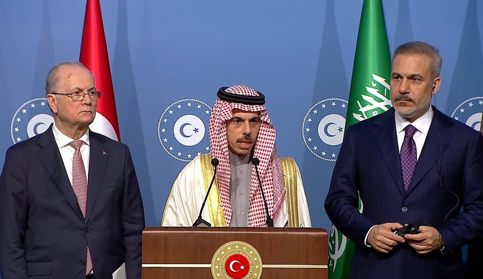 مجموعة الاتصال الوزارية بشأن غزة تؤكد رفضها تهجير الفلسطينيين