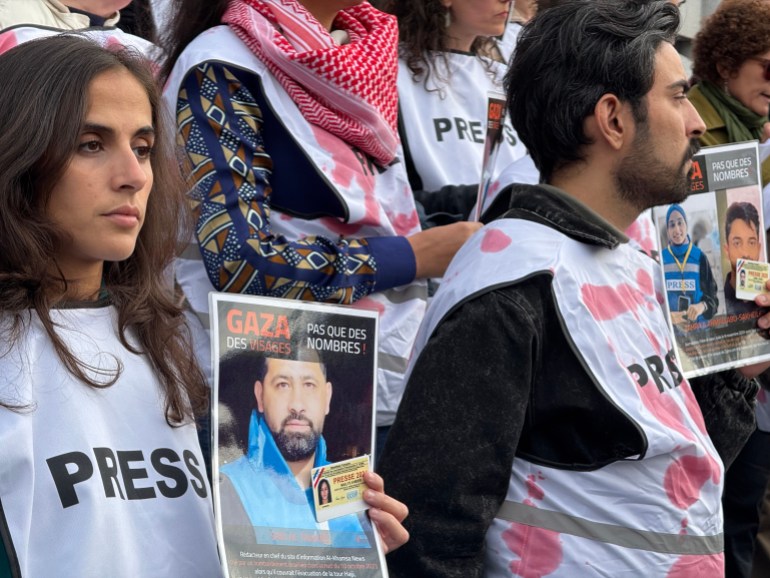 وقفة تضامنية وسط باريس للتنديد باستهداف الصحفيين في قطاع غزة