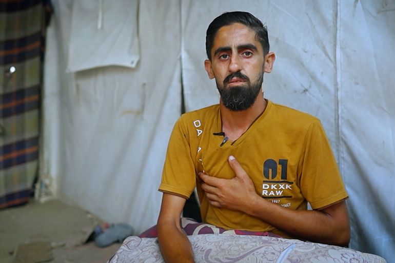 معاناة النزوح والبحث عن لقمة العيش