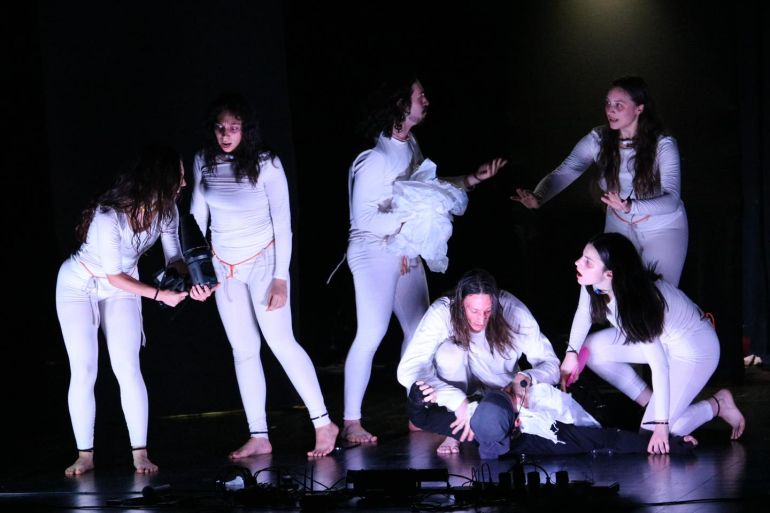 فرقة تجسّد المسرح المعاصر