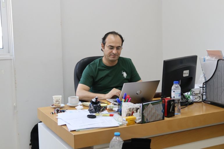 إياد الكرنز يتهم الاحتلال بانتهاج سياسة أشد فتكا بالفئات الهشة وذوي الإعاقة في غزة-رائد موسى-غزة-الجزيرة نت (صورة شخصية من المصدر)