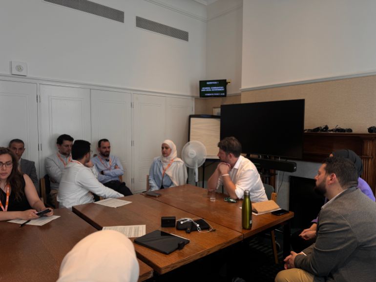 أحد اللاجئين يسرد شهاداته المصدر الجزيرة