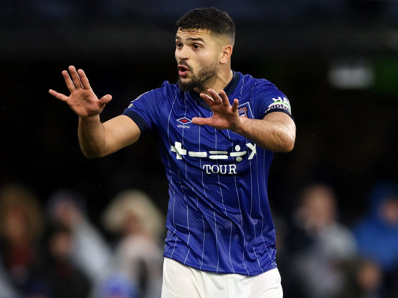 هل دفع سام مرسي ثمن دعمه لغزة ورفضه ارتداء شارة “الشواذ” في البريميرليغ؟ | رياضة