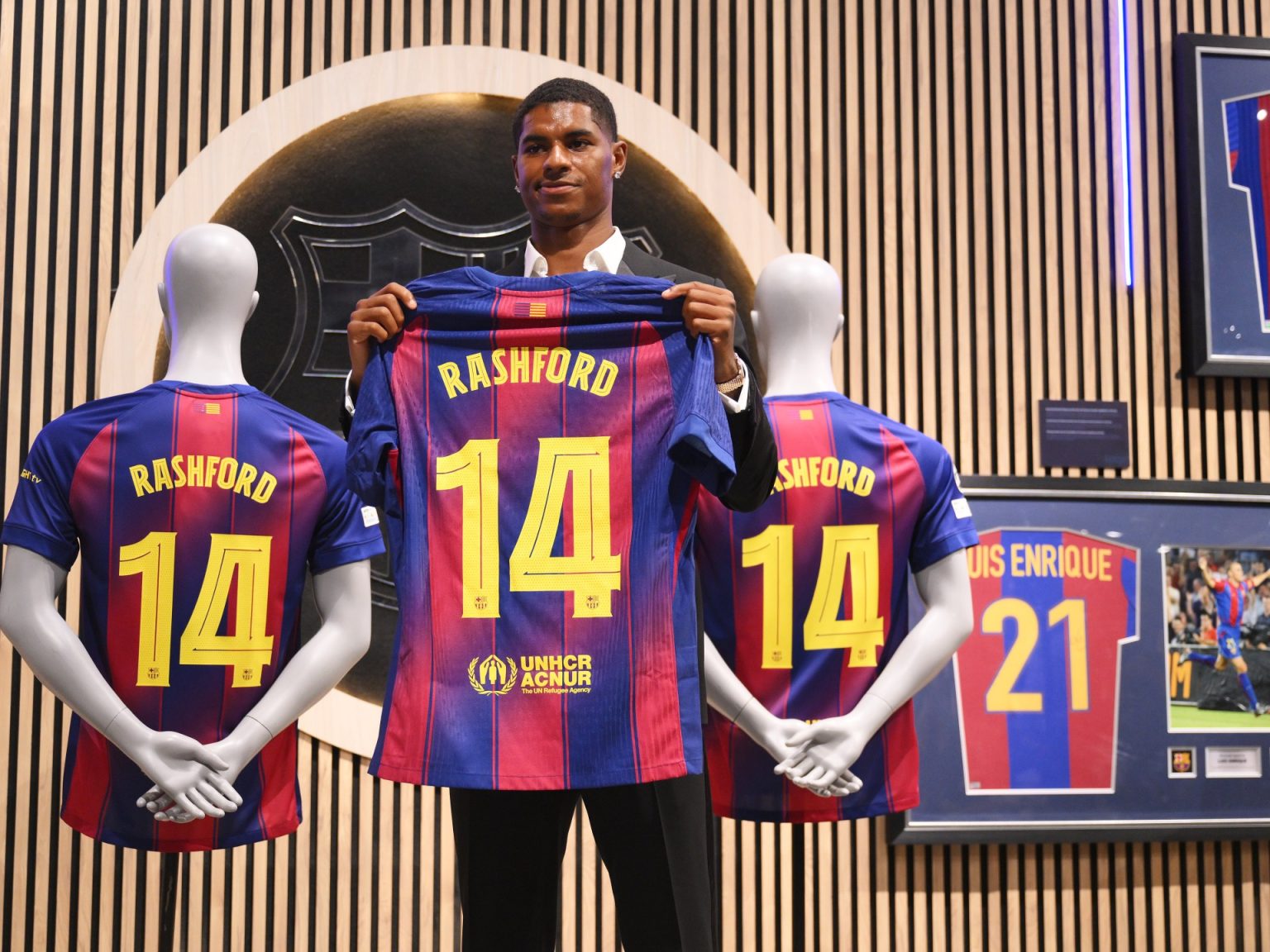 شاهد.. برشلونة يقدم لاعبه الجديد راشفورد