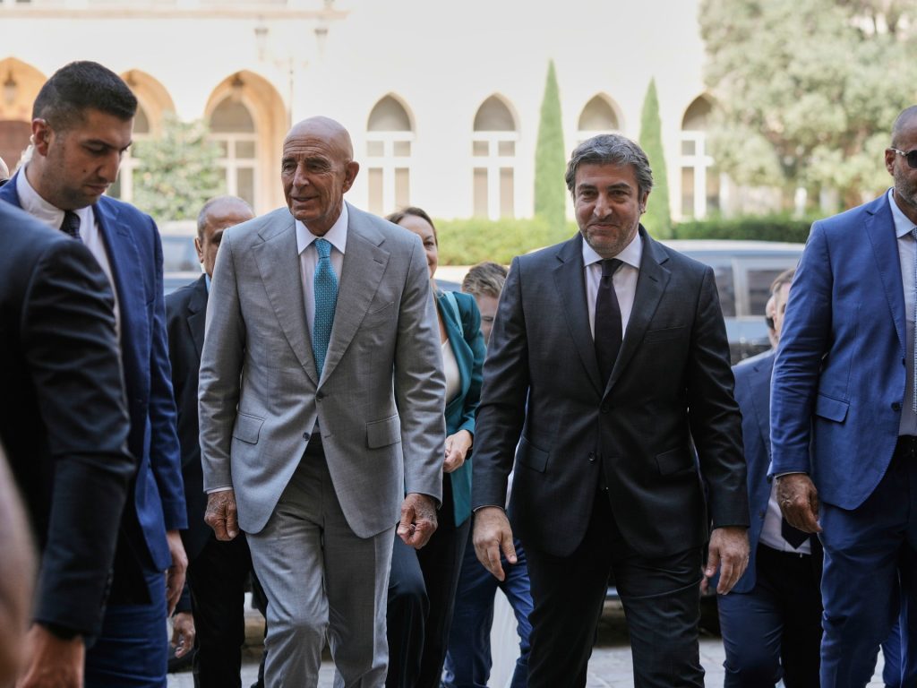 قراءة في زيارة براك ورسائله إلى بيروت