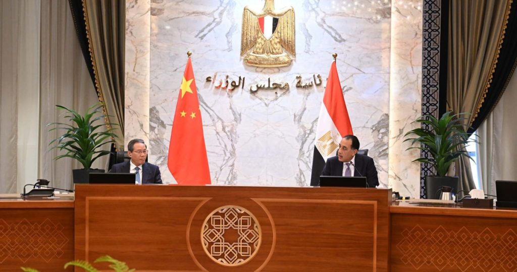 هل تكون الصين طريق مصر للخروج من أزمتها الاقتصادية؟