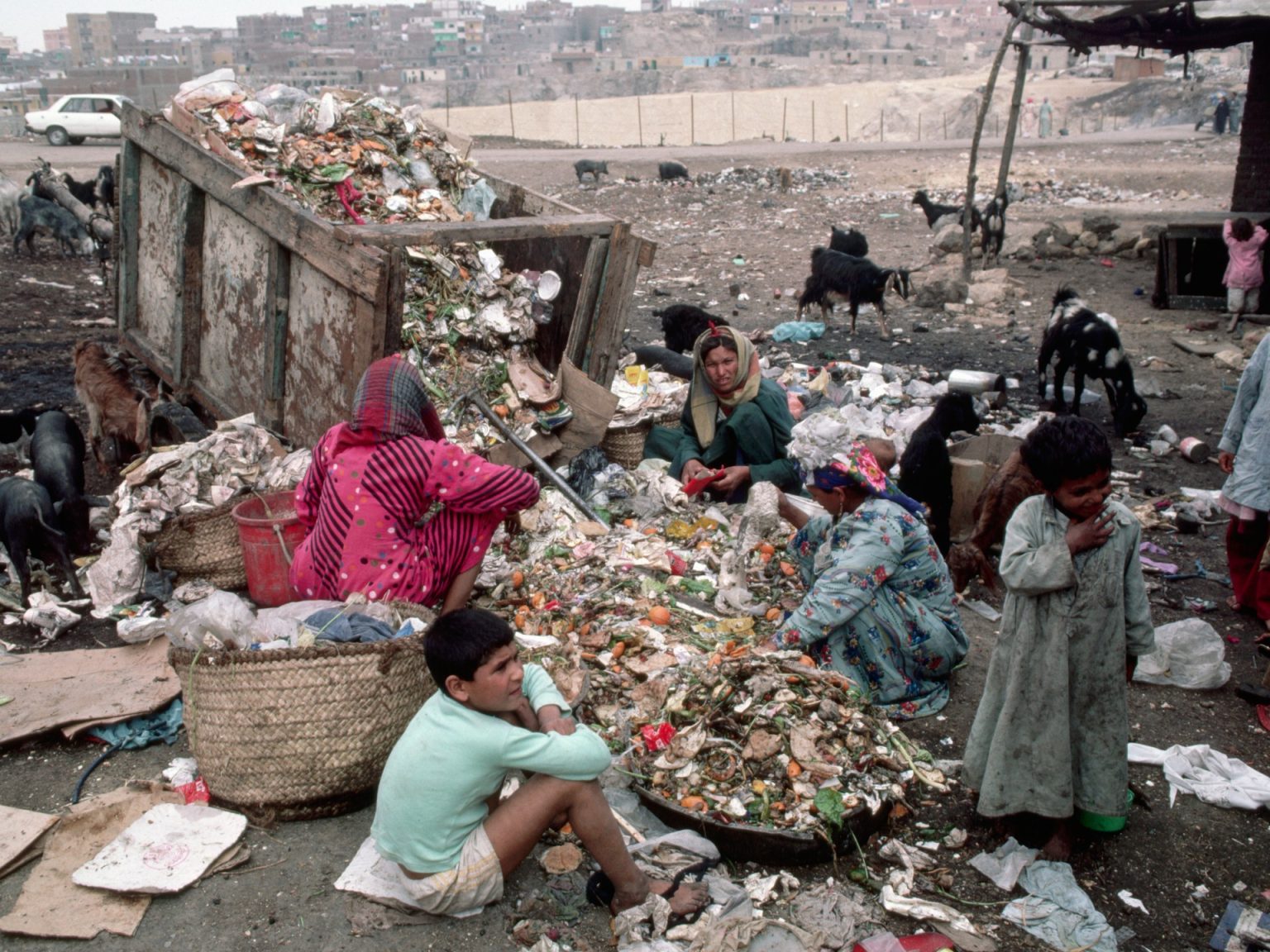 ثروات مليارديرات الشرق الأوسط تقفز 65% والفقراء يواجهون انعدام الغذاء