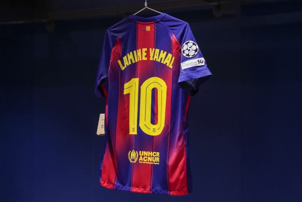 جنون جماهير برشلونة بالقميص رقم “10” الخاص بلامين جمال