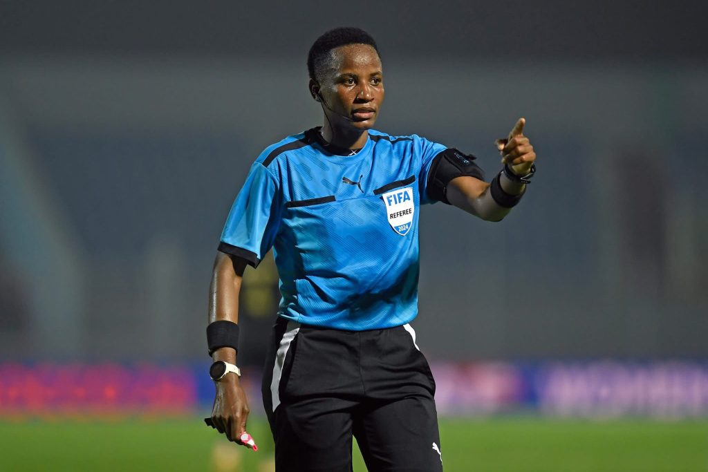 بعد توبيخ لقجع لها.. الاتحاد الناميبي يشيد بحكَمة نهائي كأس أفريقيا للسيدات