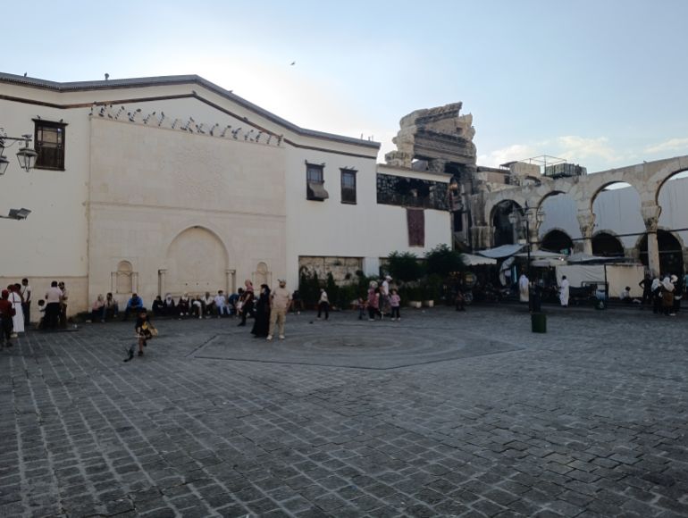 حي المِسكيّة الدمشقي.. عبق الورق وأوجاع الحاضر