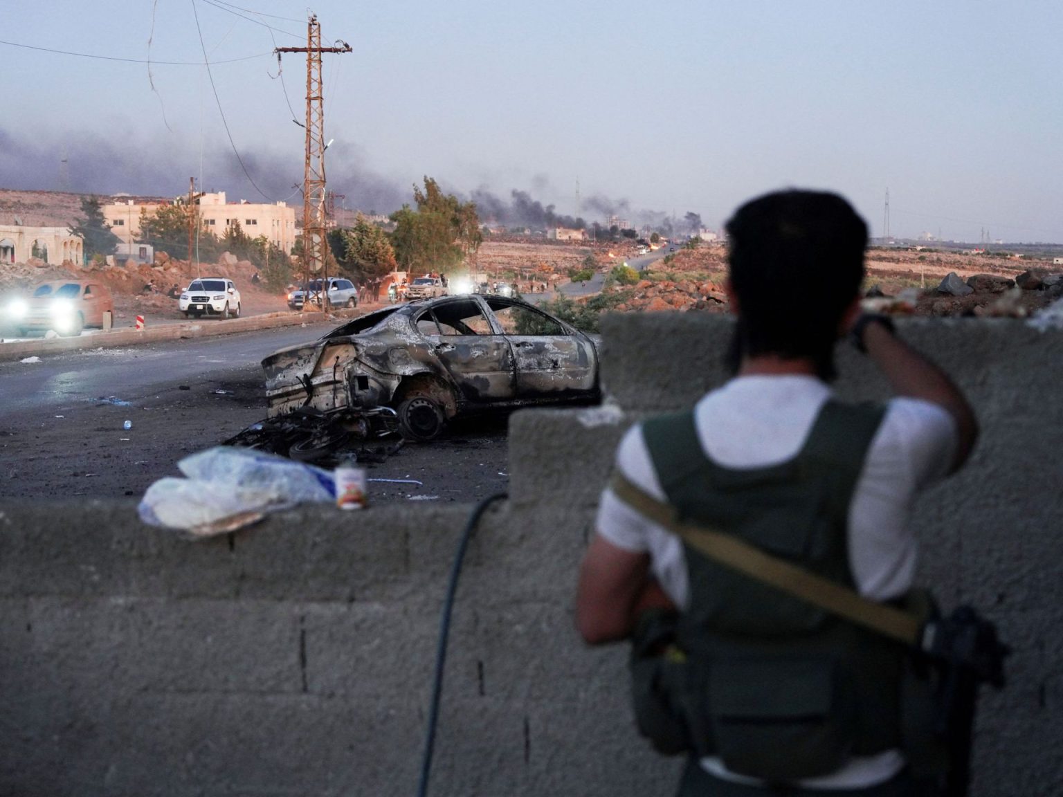 موقع روسي: من المستفيد من التطورات الدامية الأخيرة بسوريا؟