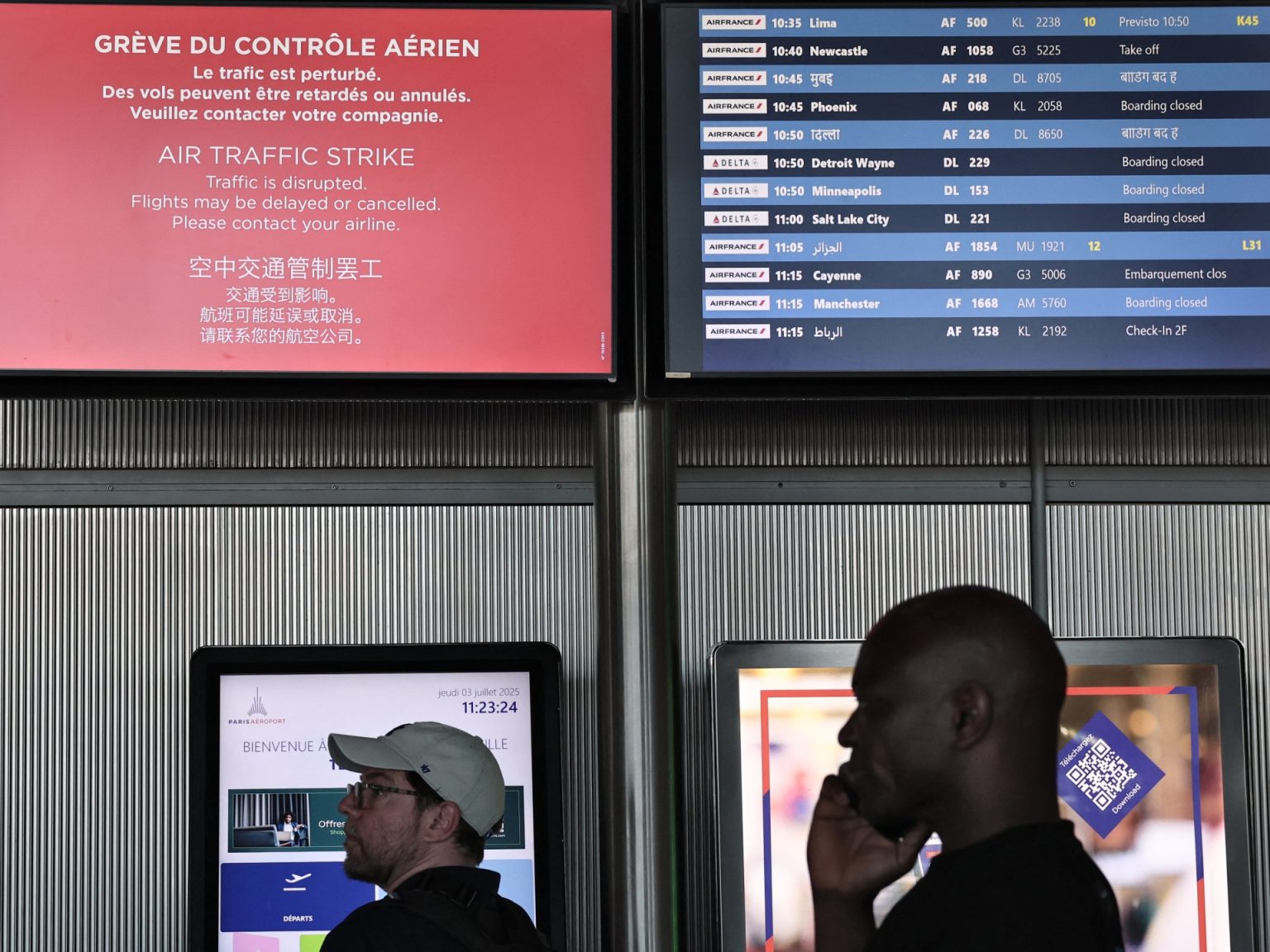 إلغاء 40% من الرحلات الجوية في مطارات باريس بسبب الإضراب