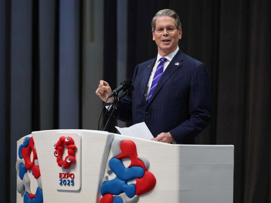 أميركا والصين تبحثان تمديد موعد تطبيق الرسوم الجمركية