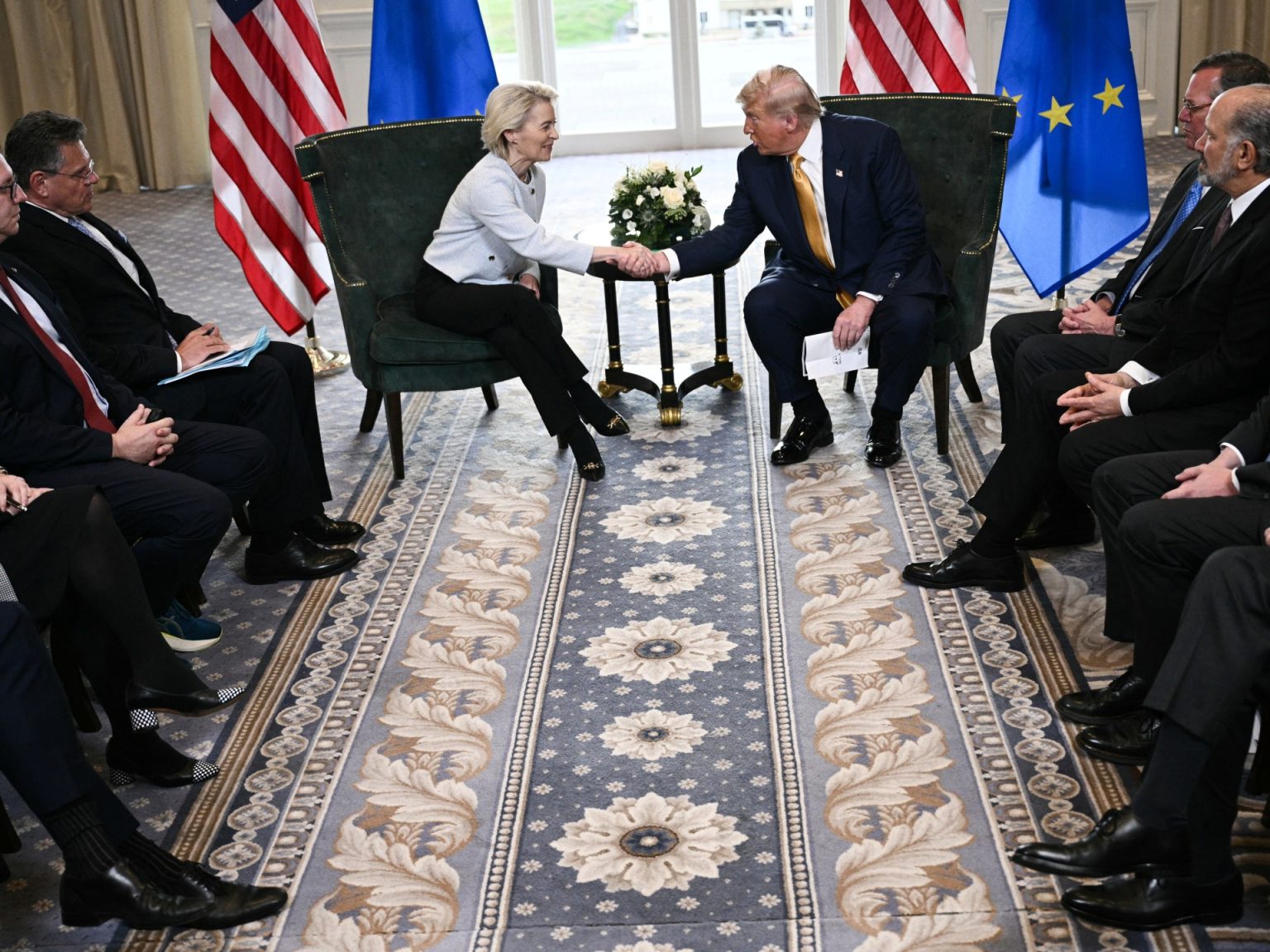 ترامب يعلن التوصل لاتفاق تجاري مع الاتحاد الأوروبي