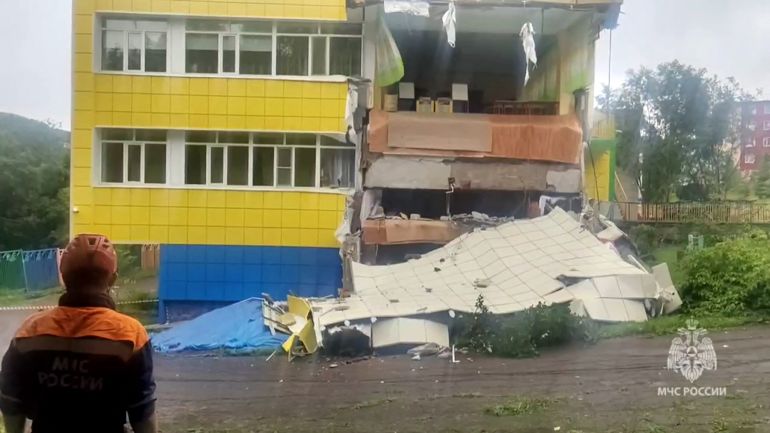 This video grab from a handout footage released by Russia's Emergencies Ministry on July 30, 2025, shows emergency service specialists inspecting a kindergarten damaged by an earthquake in Petropavlovsk-Kamchatskyi. (Photo by Handout / Russian Emergencies Ministry / AFP) / RESTRICTED TO EDITORIAL USE - MANDATORY CREDIT "AFP PHOTO / RUSSIA'S EMERGENCIES MINISTRY" - HANDOUT - NO MARKETING NO ADVERTISING CAMPAIGNS - DISTRIBUTED AS A SERVICE TO CLIENTS
