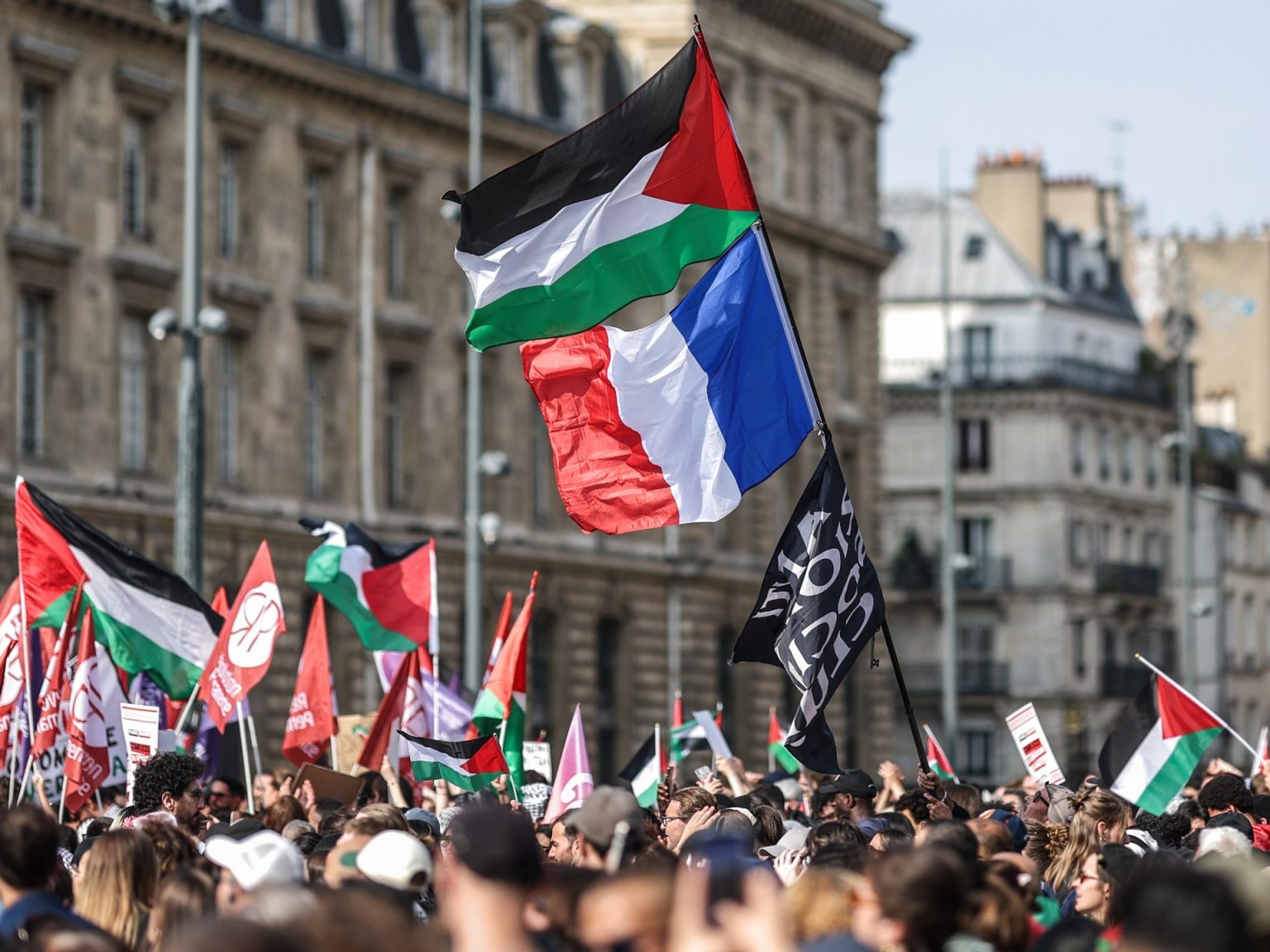 مقال بواشنطن بوست: حتى المدافعون عن إسرائيل بدؤوا أخيرا الاعتراف بالحقيقة