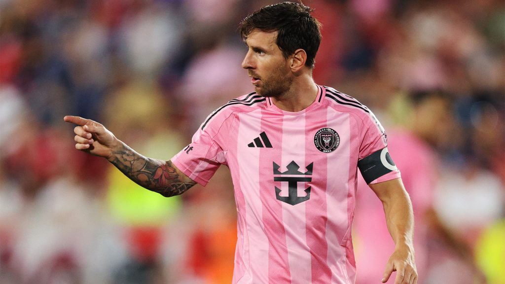 شاهد.. الوجه الآخر لميسي