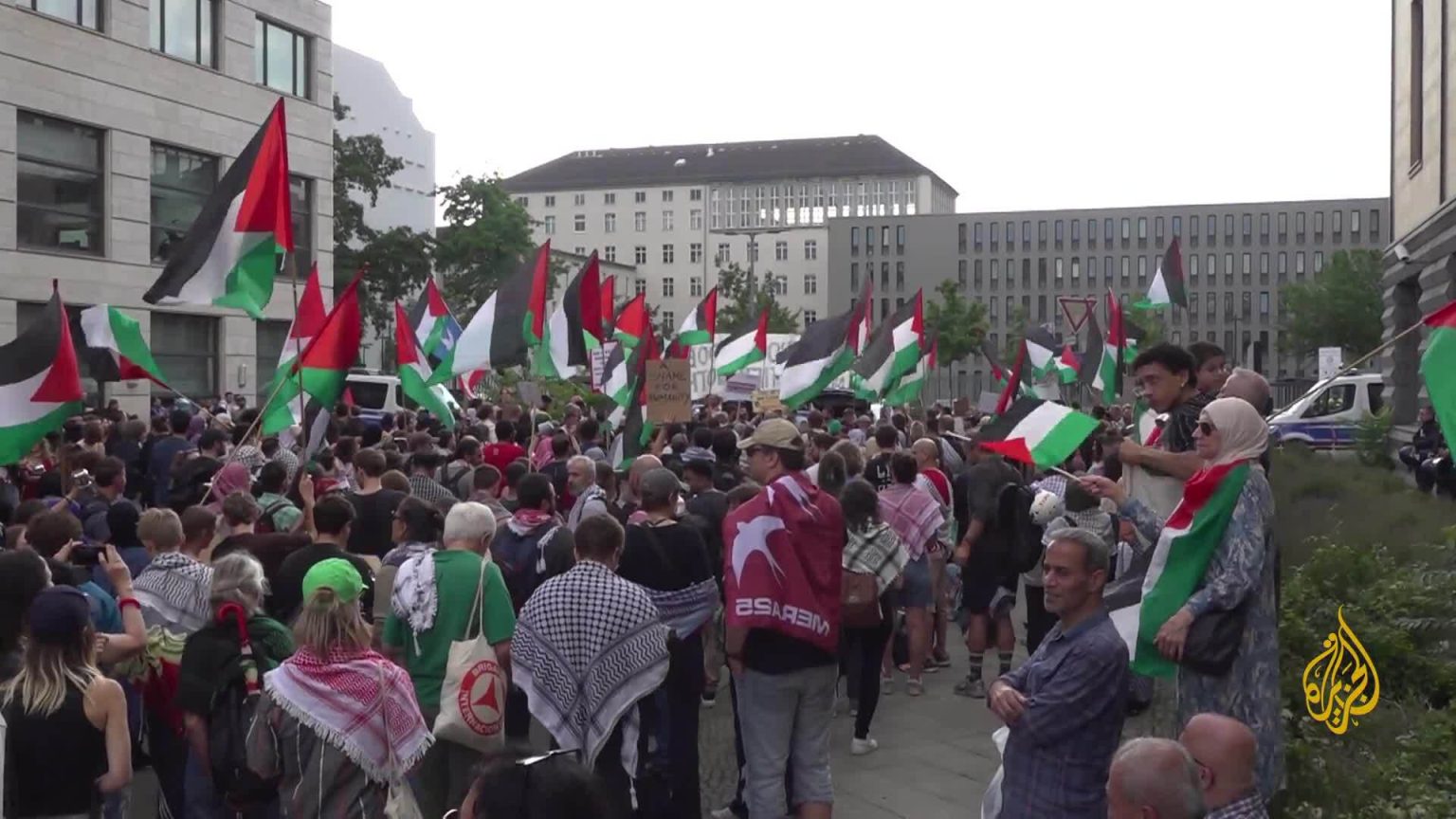 مظاهرة ببرلين تطالب بوقف تجويع غزة