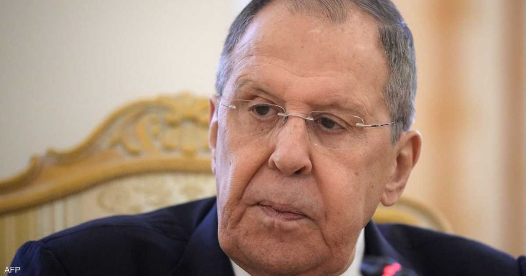 لافروف: روسيا تتبنى موقفا “واضحا” في قمة ألاسكا