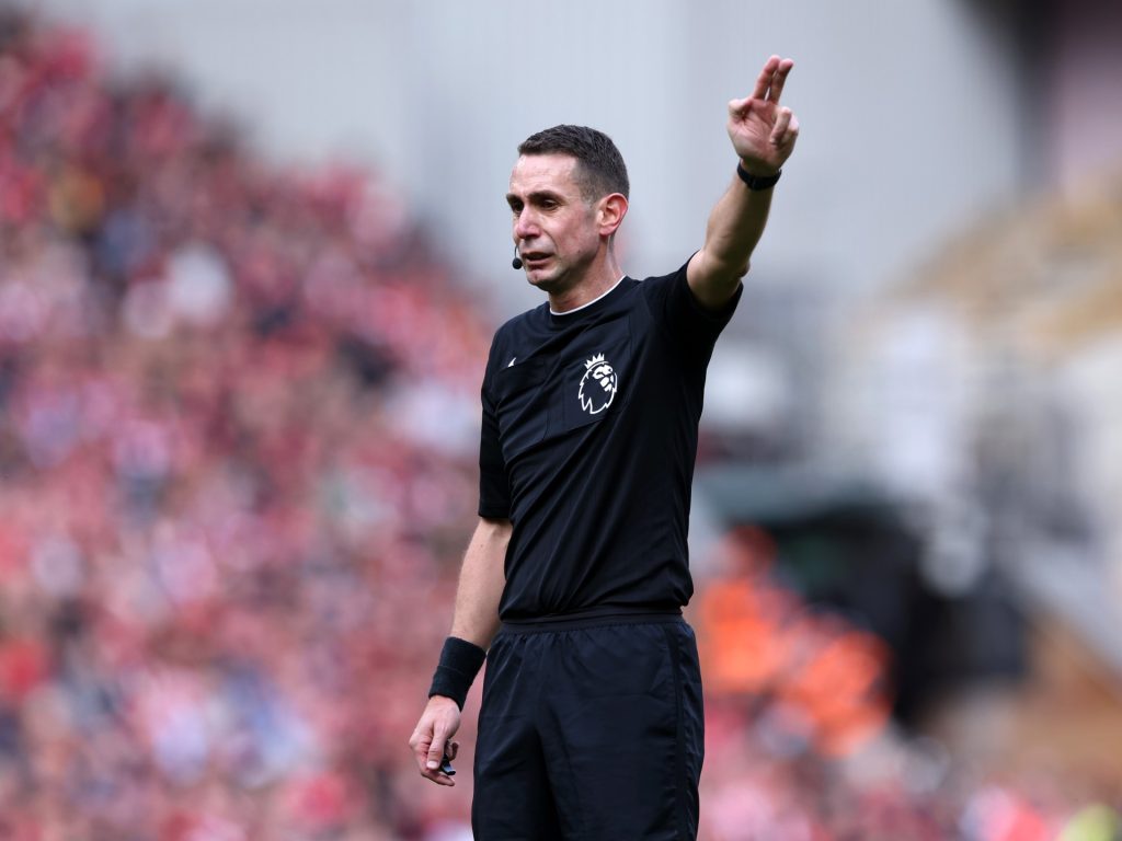 الاتحاد الإنجليزي يوقف حكما مقالا بسبب تعليقاته المهينة لكلوب