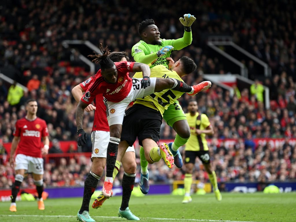 لجنة حكام الدوري الإنجليزي تتخذ قرارا حاسما يرفع عدد ركلات الجزاء