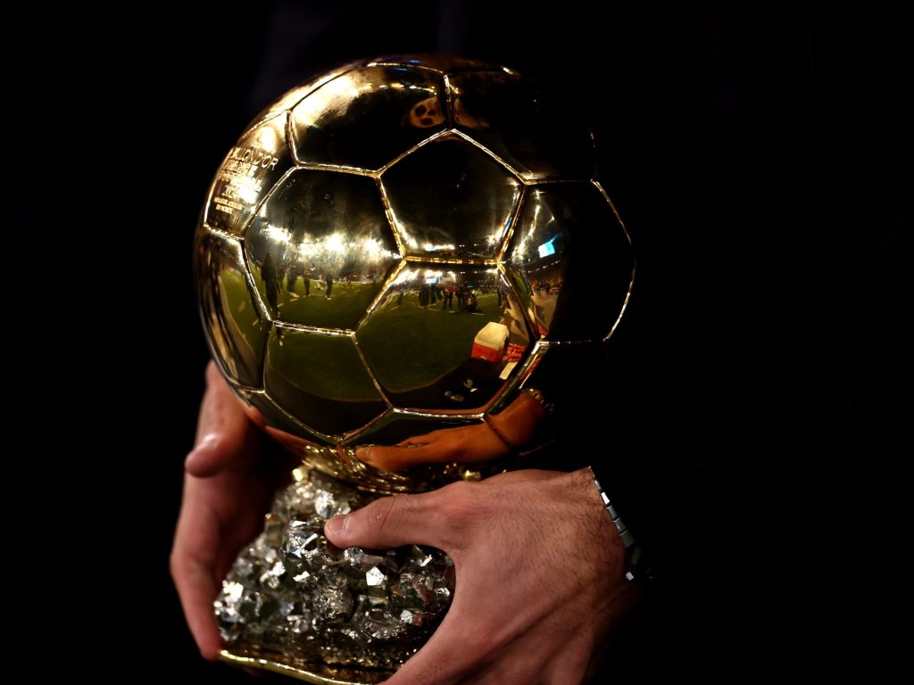 القوائم النهائية للمرشحين لجائزة الكرة الذهبية 2025