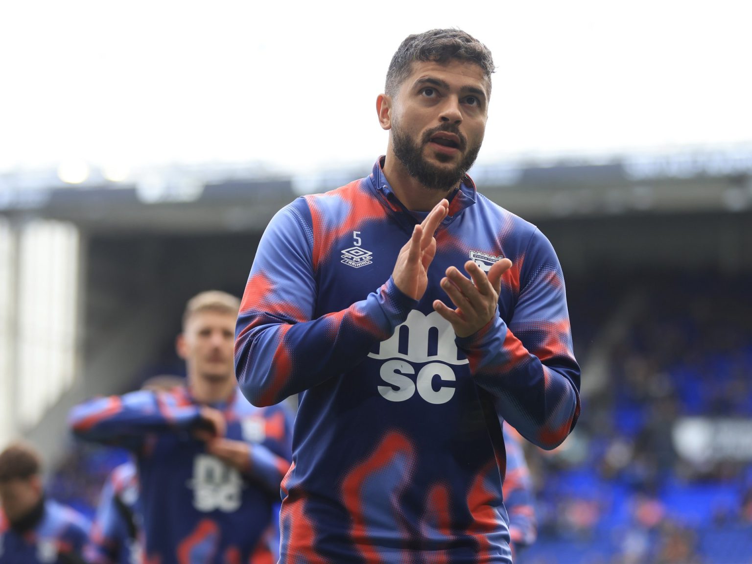 المصري سام مرسي يلمح إلى تخلي إيبسويتش الإنجليزي عنه “لأسباب سياسية” | رياضة