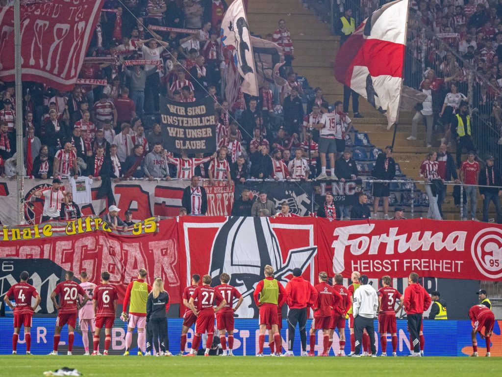 ناد ألماني يرضخ لغضب جمهوره ويلغي عقد لاعب إسرائيلي دعا لمحو غزة