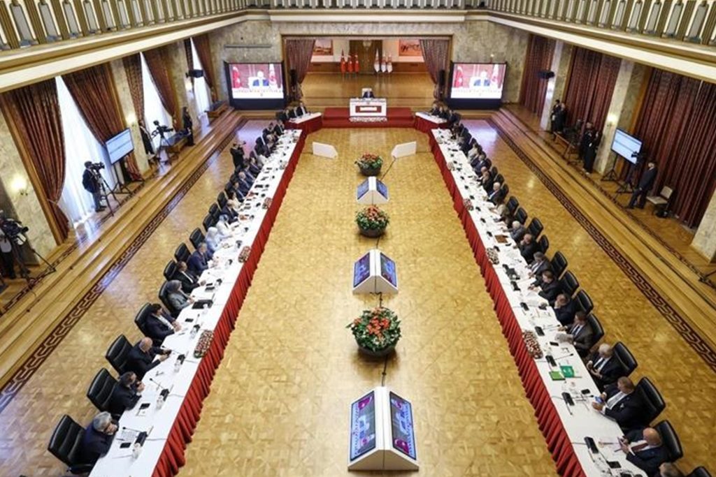 تفاصيل مشروع قانون تركي للتعامل مع حل التنظيمات “الإرهابية”