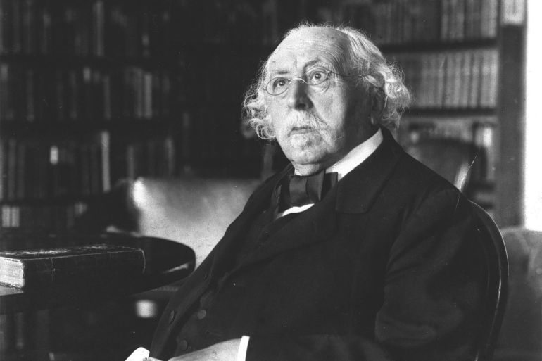 (Eingeschränkte Rechte für bestimmte redaktionelle Kunden in Deutschland. Limited rights for specific editorial clients in Germany.) HERMANN COHEN (1842-1918). German Jewish philosopher. Undated photograph. (Photo by ullstein bild/ullstein bild via Getty Images)