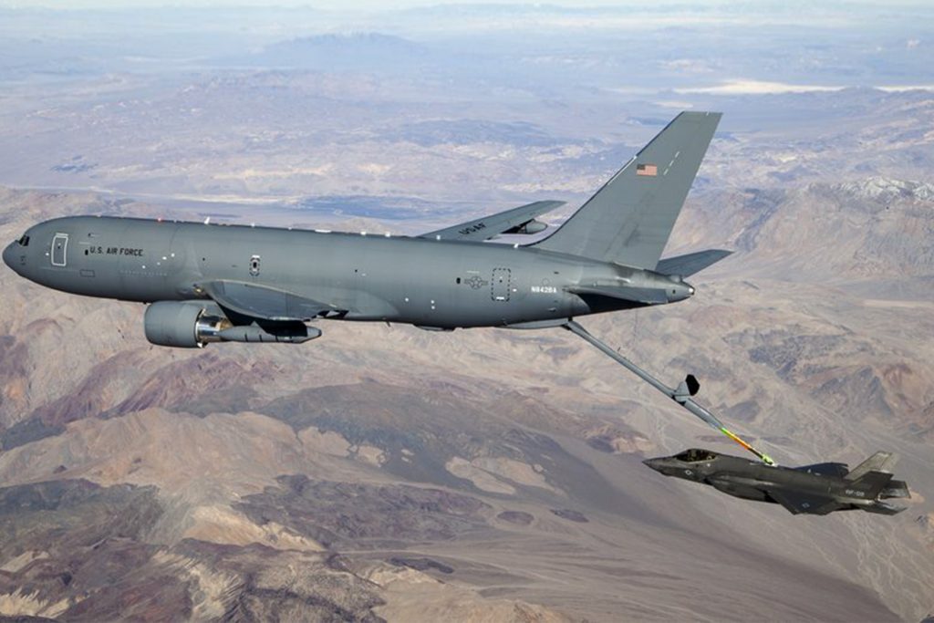 يديعوت أحرنوت: إسرائيل تعزز أسطولها بطائرتين لتزويد الوقود في الجو