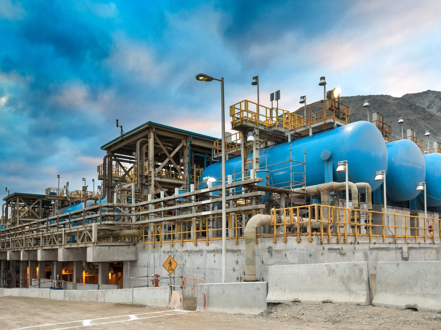 تحلية المياه الحل المكلف لعالم يعاني من العطش