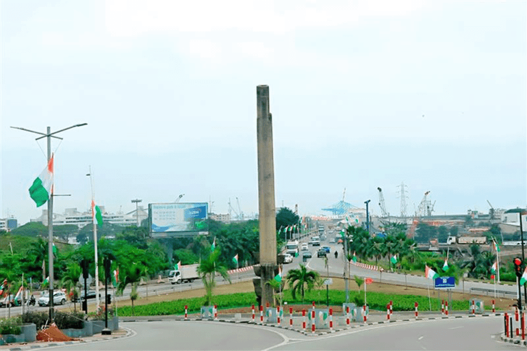 _ساحة الجمهورية- أقدم ساحة في أبيدجان وأكثرها رمزية abidjan (الجزير نت)