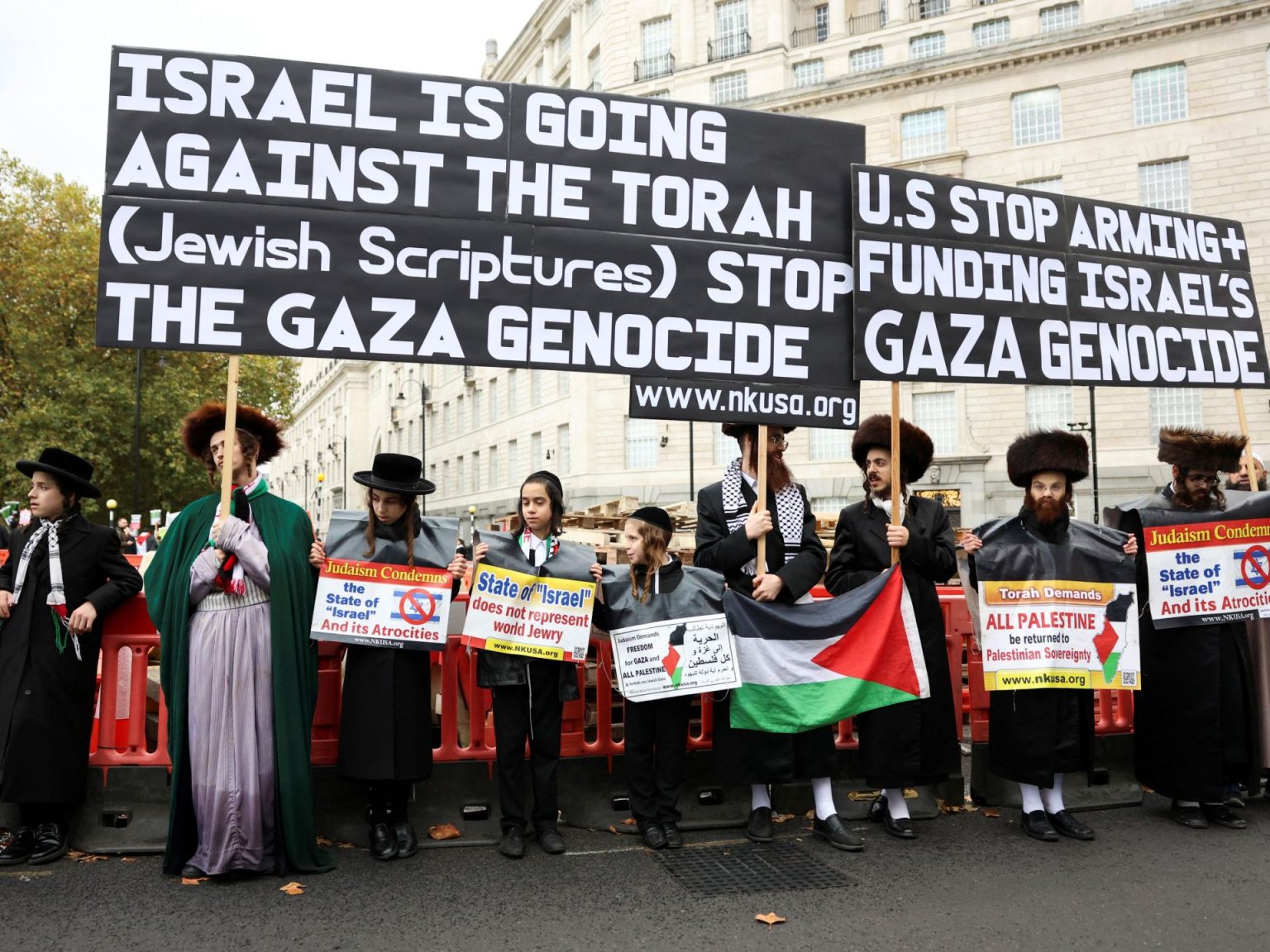 حركات يهودية مناهضة للصهيونية تتحدى إسرائيل من أوروبا