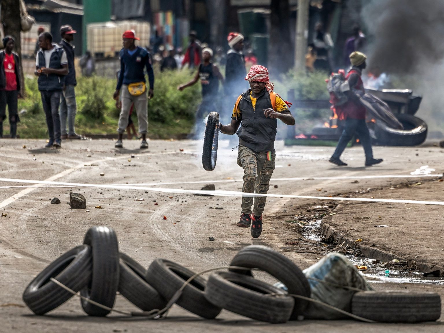 اتهام 75 متظاهرا كينيا بالإرهاب في احتجاجات مناهضة للحكومة