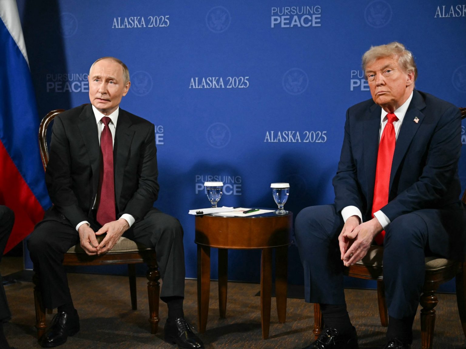 مباحثات “بناءة” بين ترامب وبوتين في قمة ألاسكا | أخبار