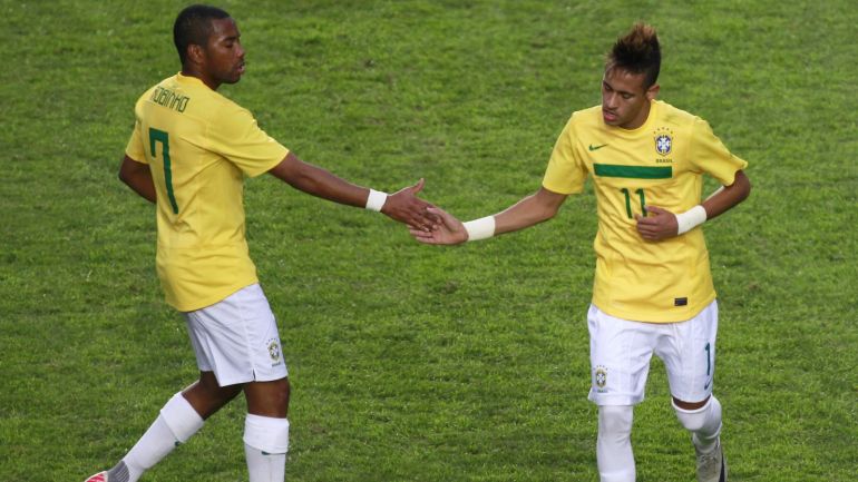 ميدان - نيمار وروبينيو الذي لعب للميلان ومدريد والستي