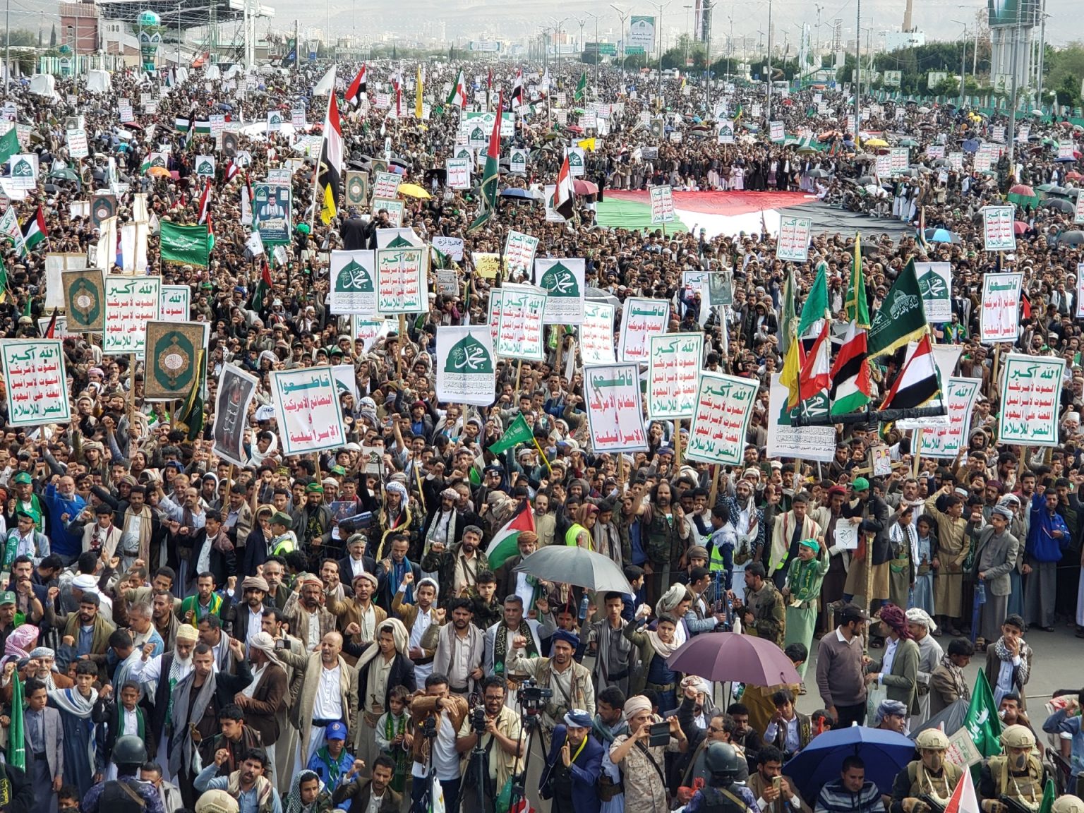 مظاهرات حاشدة في اليمن والمغرب تطالب بإنهاء الإبادة والتجويع بغزة