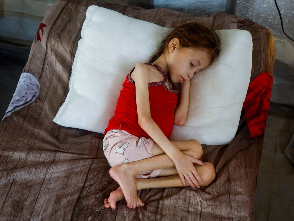 مقال في هآرتس: إسرائيل تدمر نفسها بتجويع وقتل الآلاف في غزة