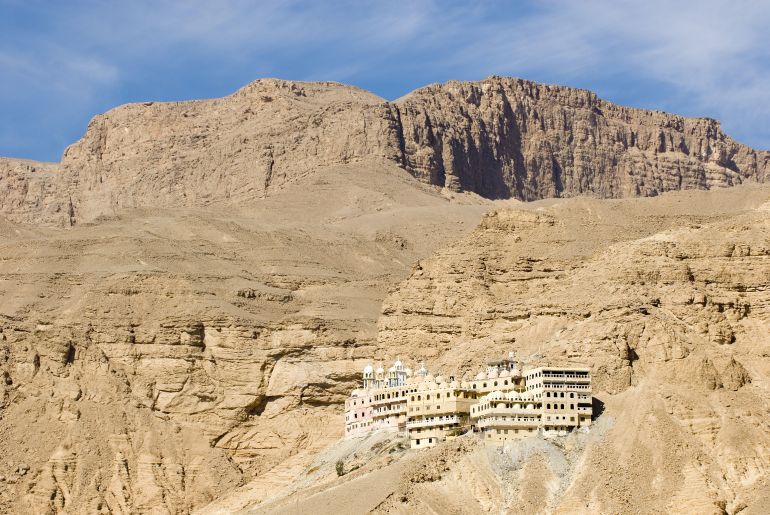 دير الأنبا بولا بالبحر الأحمر