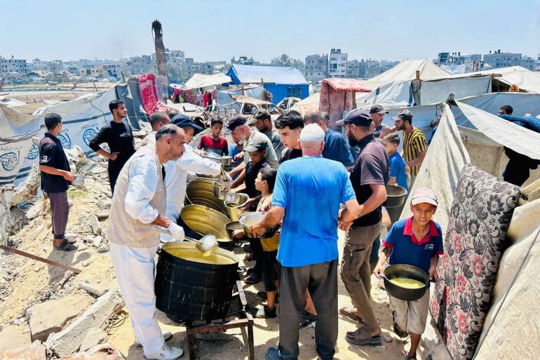 أنشطة جمعية الأقصى الخيرية اليمنية أثناء تقديمها الدعم والمساعدة في غزة - المصدر: جمعية الأقصى اليمنية